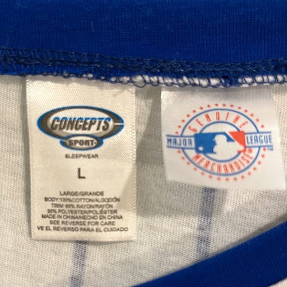 Chicago Cubs Nightshirt - Picture 3 of 4